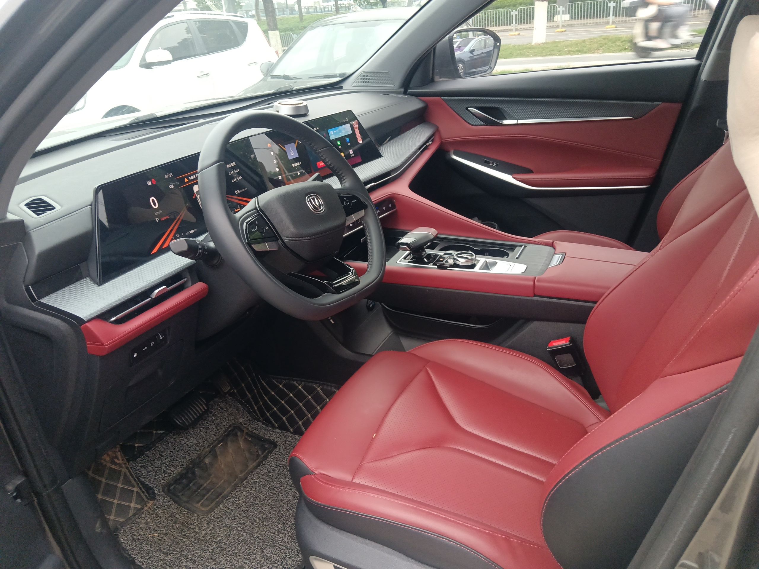 Переднее сиденье в автомобиле