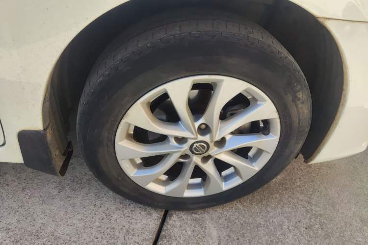 Used Nissan Sylphy 2019 1.6XV CVT Smart Connect Luxury Edition China VI Standard Right Front Wheel Hub