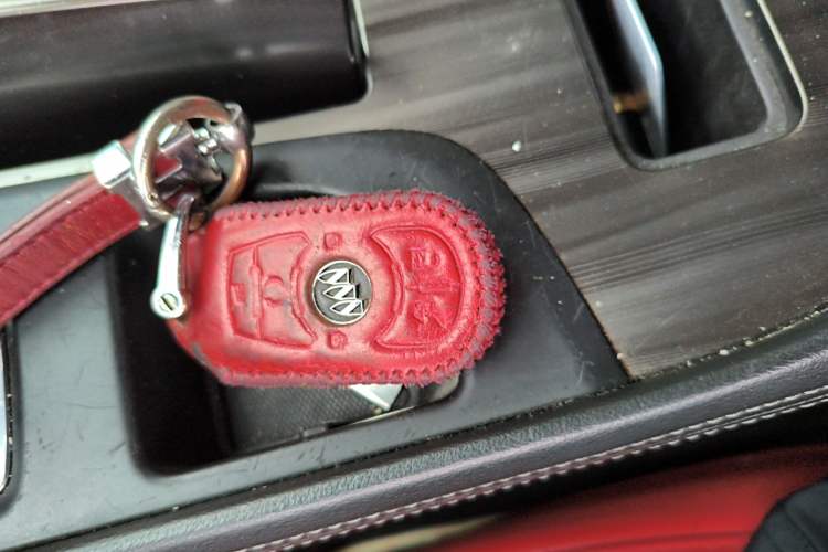 Used Buick LaCrosse 2016 Revised Version 28T Elite Edition Vehicle Key