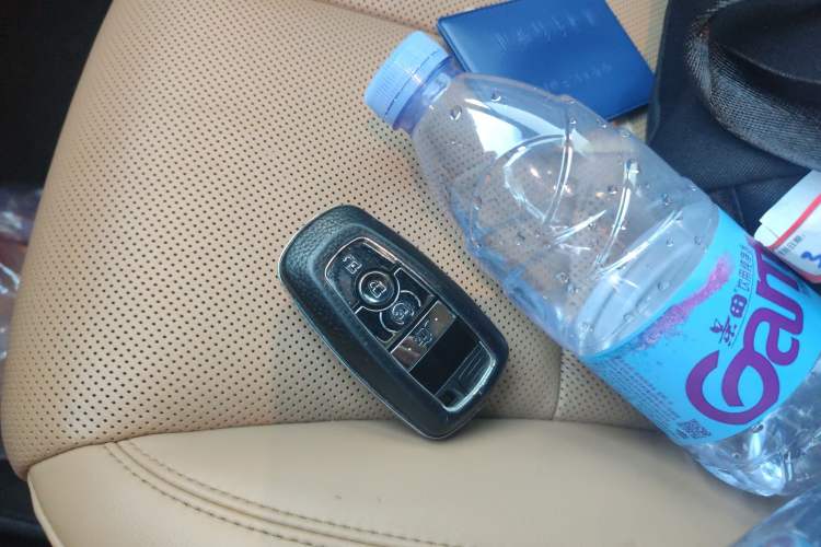 Used Lincoln Corsair 2022 2.0T Two-Wheel Drive Luxury Edition