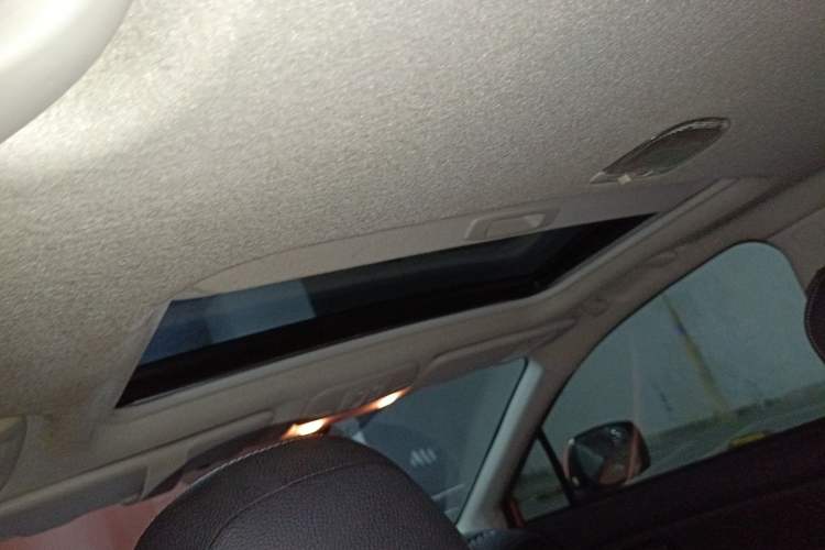 Used Subaru XV 2014 2.0i Luxury Edition Headliner