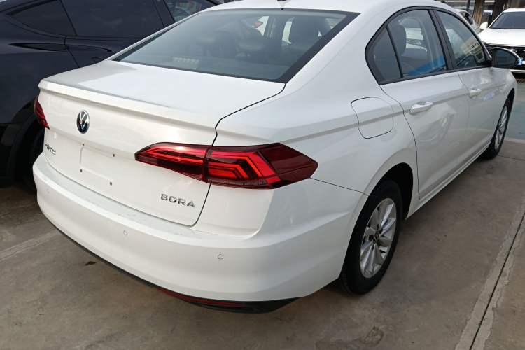 Used Volkswagen Bora 2021 1.5L Automatic Fashionable Smart Connectivity Version
