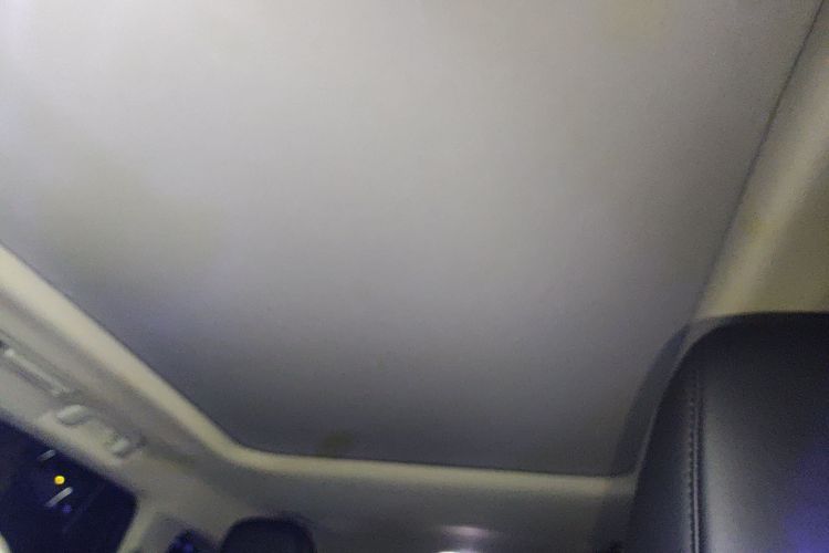 Used Toyota Highlander 2024 2.5L Smart Electric Hybrid Dual-Engine Four-Wheel Drive Prestige Version – 7 Seats Headliner