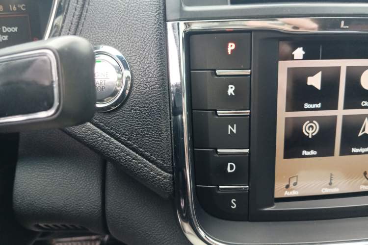 Used Lincoln Continental 2017 2.0T Two-Wheel Drive Deluxe Edition Gear Lever