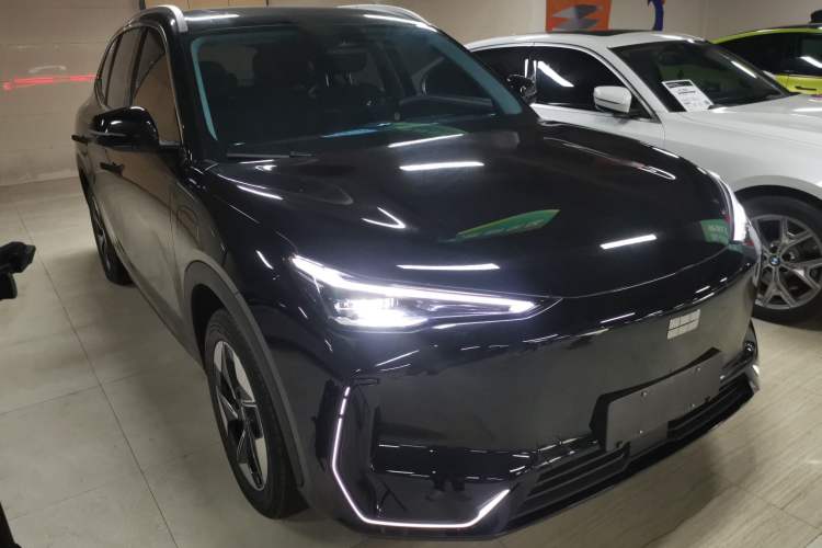 Used Geely Galaxy E5 2024 530 km Exploration+ Version Front Right 45 Deg