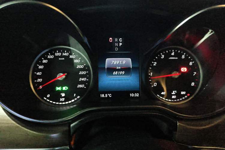 Used Mercedes-Benz V-Class 2022 V 260 L Long Wheelbase Prestige Edition Instrument Cluster