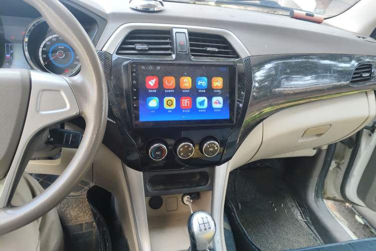 Used Foton Gatu ix5 2018 1.5L Standard Version DAM15DL Audio And AC Panel