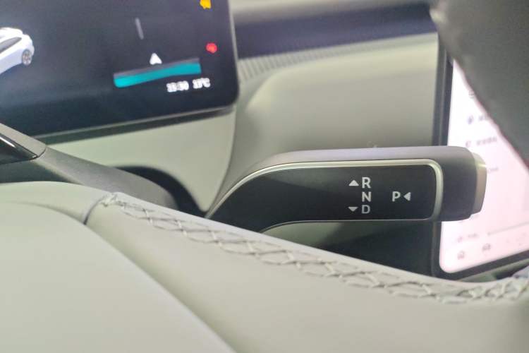 Used Nio ET5T 2025 75 kWh Touring