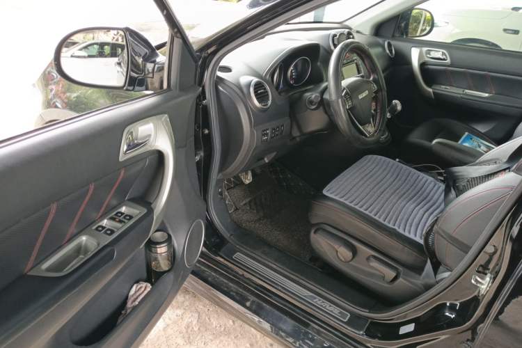 Used Haval H6 2016 Upgraded Model 1.5T Manual Two-Wheel Drive Elite Version