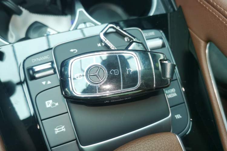 Used Mercedes-Benz GLE 2025 GLE 350 4MATIC Stylish Model
