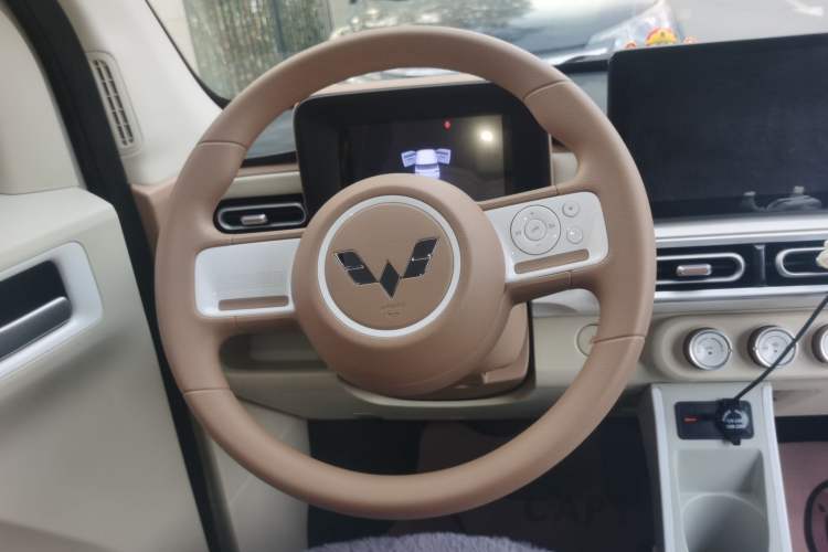 Used Wuling Hongguang MINIEV 2024 3rd Generation 215km Youth Edition Steering Wheel