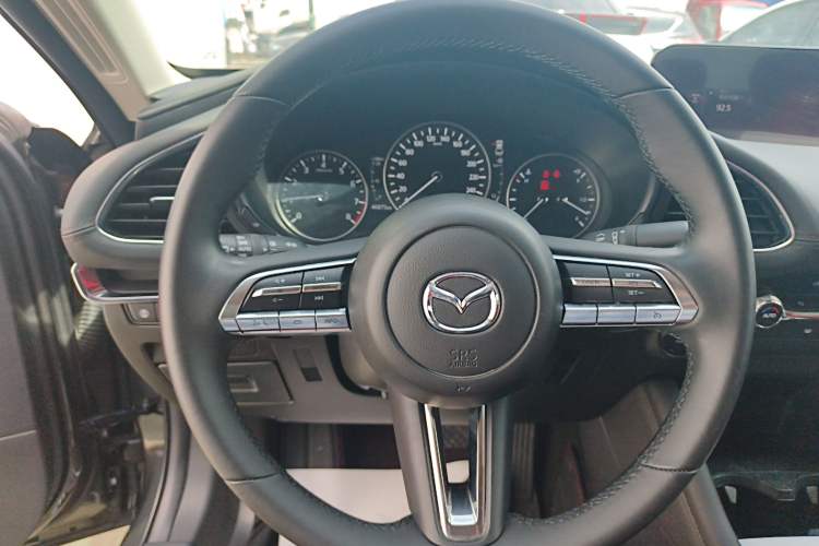 Used Mazda 3 Axela 2021 2.0L Automatic ZhiXuan Edition Steering Wheel