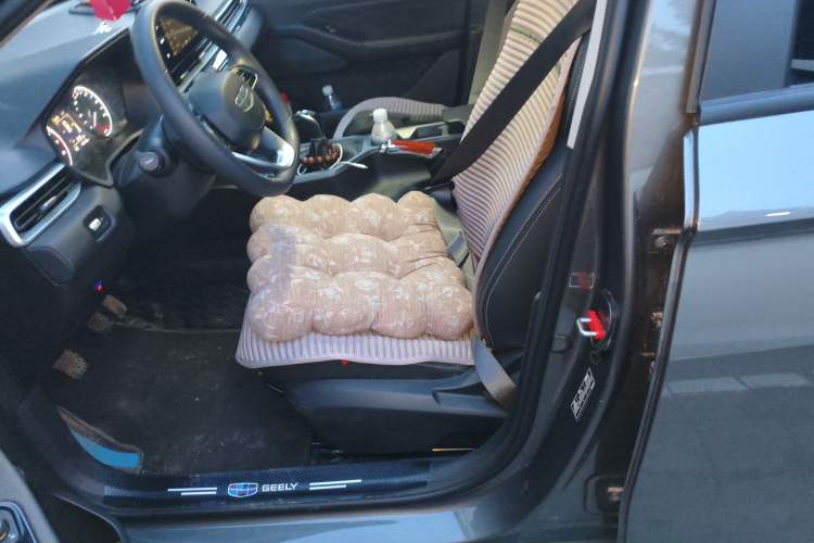 Used Geely Auto Emgrand 2025 4th Generation 1.5L Manual - Starry Edition