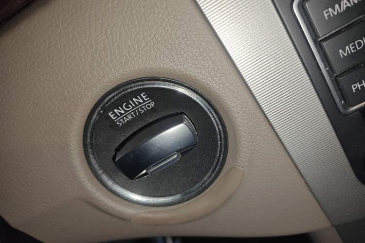 Used Volkswagen Magotan 2015 2.0 TSI Prestige Model Vehicle Key