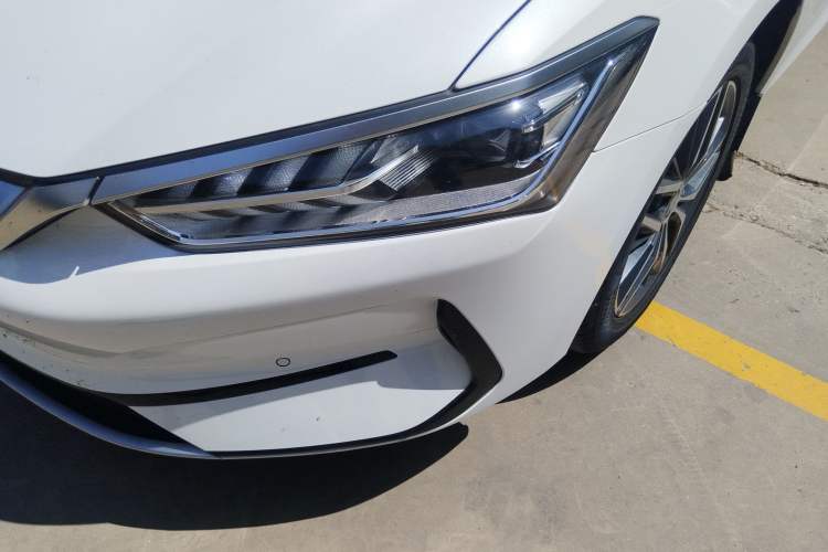 Used BYD Qin PLUS 2023 Champion Edition EV 510KM Beyond Model Left Front Headlight