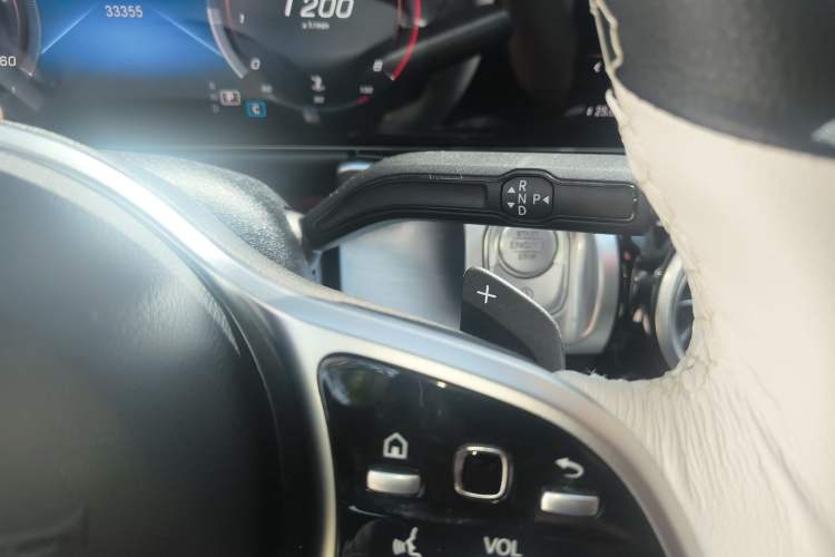 Used Mercedes-Benz GLB 2021 GLB 200 Dynamic Edition Gear Lever