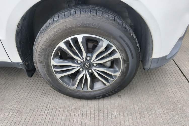 Used Geely Auto Vision X6 2016 1.8L Manual Luxury Model