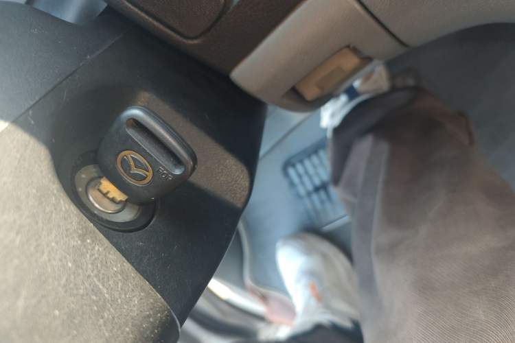 Used FORTHING Lingzhi 2013 M3 1.6L 7-seat Standard Model