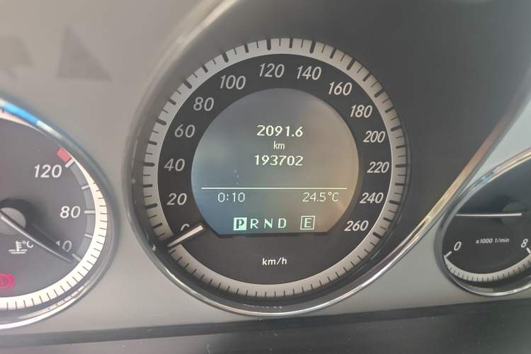 Used Mercedes-Benz C-Class 2010 C 200 CGI Fashion Model