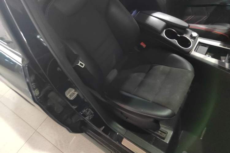 Used Mercedes-Benz GLK-Class 2014 GLK 200 Standard Model
