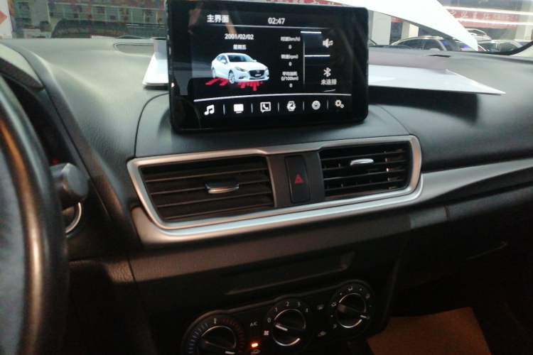 Used Mazda Mazda 3 Axela 2019 Cloud-Control Edition Hatchback 1.5L Automatic Comfort Model China VI Standard