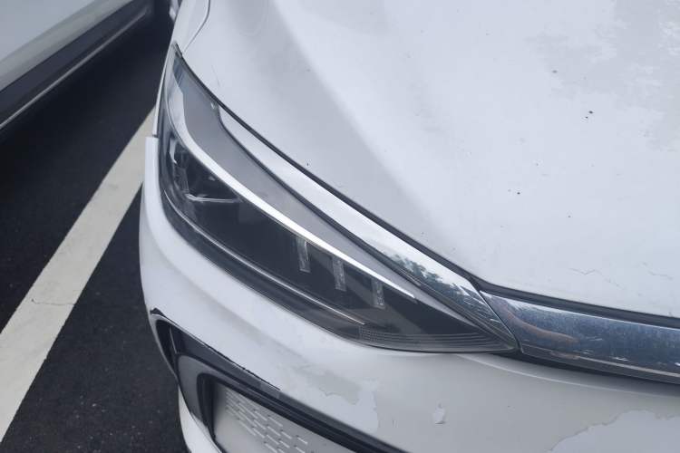 Used BAIC Beijing EU5 2018 R500 Smart Wind Edition