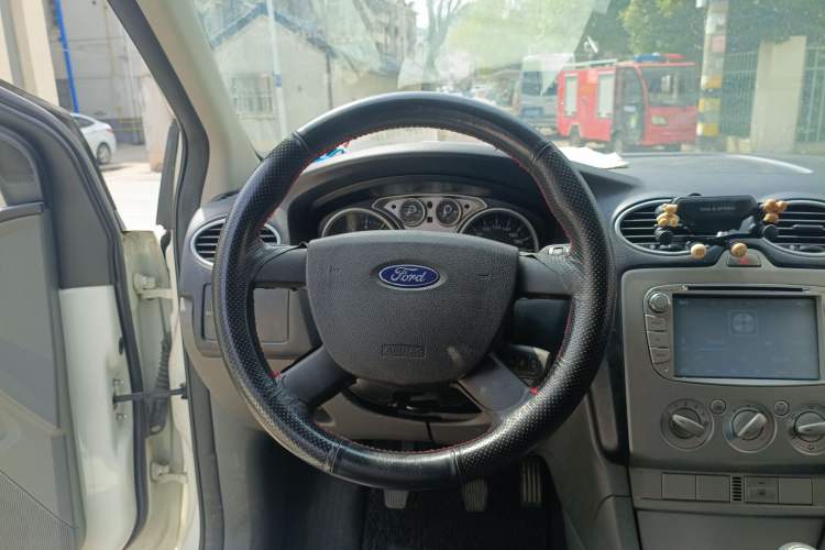 Used Ford Focus 2013 Hatchback Classic 1.8L Manual Base Model
