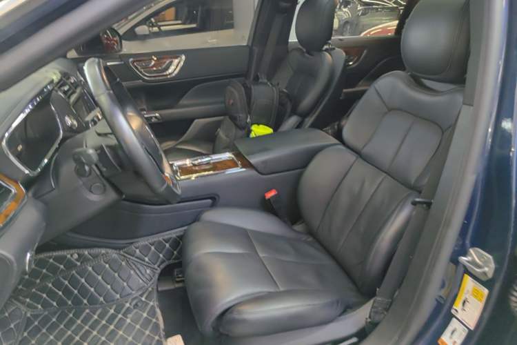 Used Lincoln Continental 2017 2.0T Two-Wheel-Drive Luxury Edition
