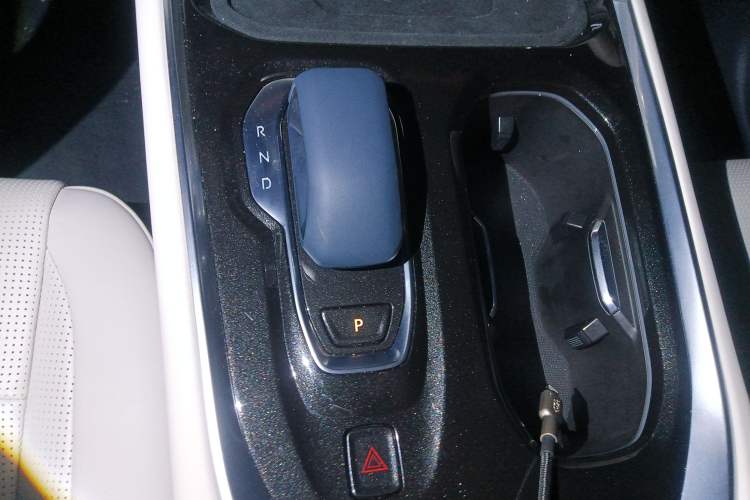 Used Zeekr 009 2024 Six-Seat Executive Version 4WD 108 kWh
