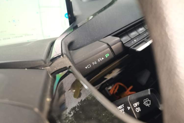 Used Baojun KiWi EV 2022 Designer Lite Edition Lithium Iron Phosphate Gear Lever