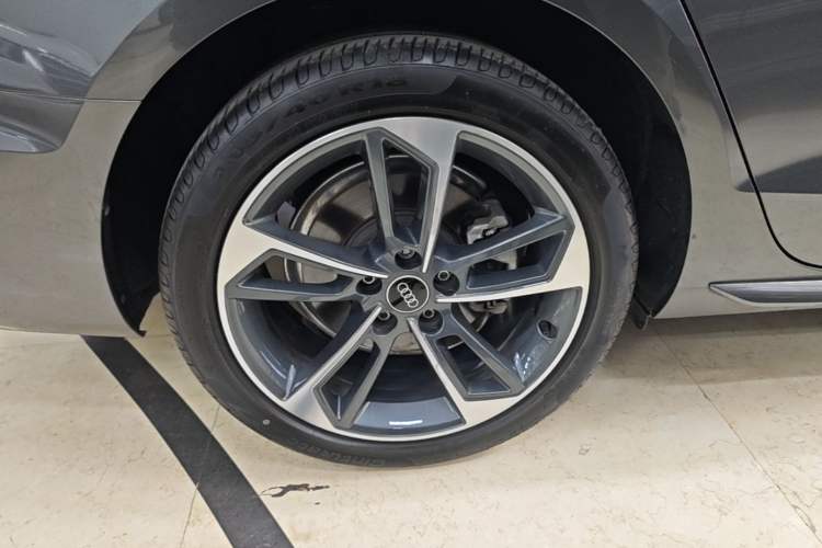 Used Audi A4L 2023 40 TFSI Fashion Dynamic Model