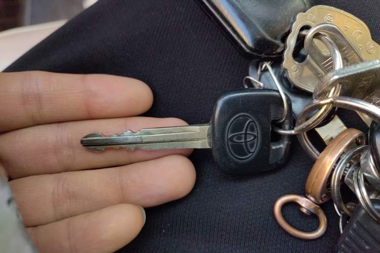 Used Toyota YARiS L Zhi Xiang 2017 1.5E CVT Dynamic Edition Vehicle Key