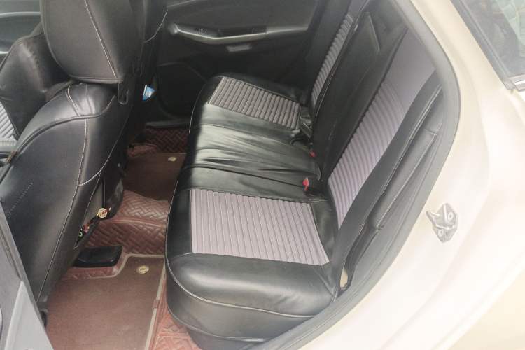 Used Ford Escort 2015 1.5L Automatic Fashion Model Left Rear Seat