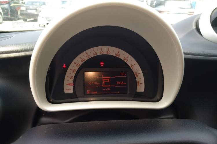 Used smart forfour 2018 1.0L 52 kW Dynamic Edition
