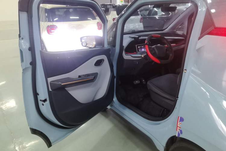 Used Wuling NAMMIEV 2021 Playful Model – High-Power Version Driver Seat