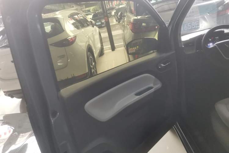 Used Wuling Hongguang MINIEV 2022 Macaron Premium Model – Lithium Iron Phosphate Left Rear Door Interior