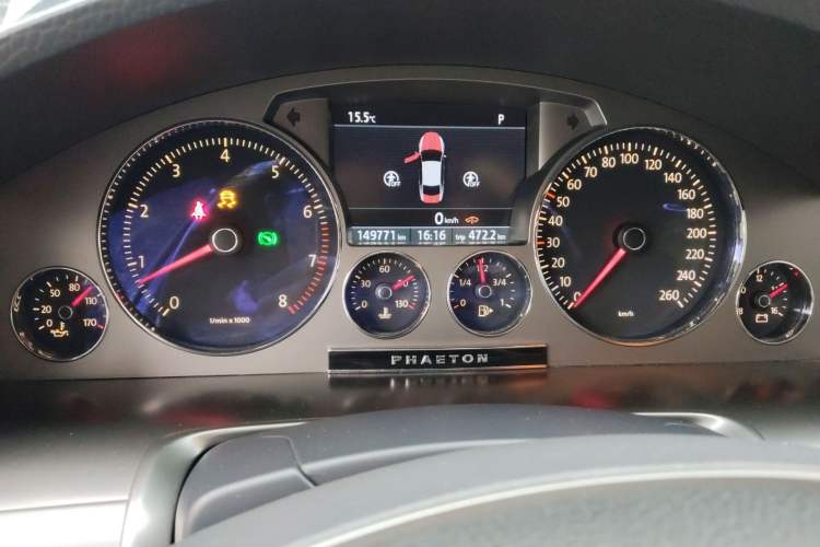 Used Volkswagen Phaeton 2011 3.6L V6 4-Seater Extended-Length Individual Edition