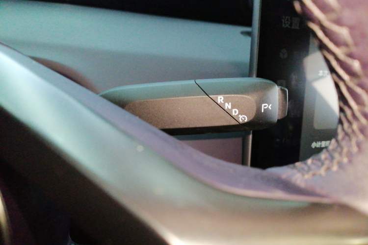 Used Avatr 06 2025 Max Extended-Range Edition Gear Lever