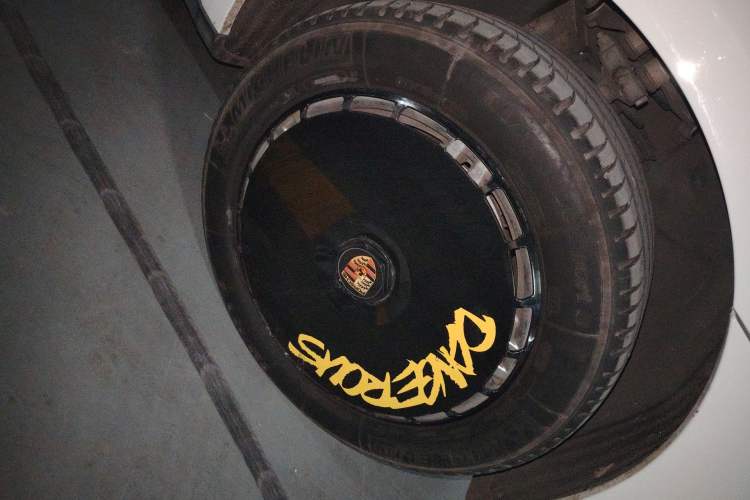 Used Porsche Macan 2014 Macan 2.0T Right Front Wheel Hub