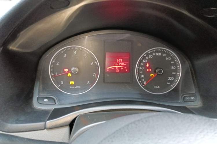 Used Volkswagen Bora 2012 1.6L Manual Fashion Edition Instrument Cluster