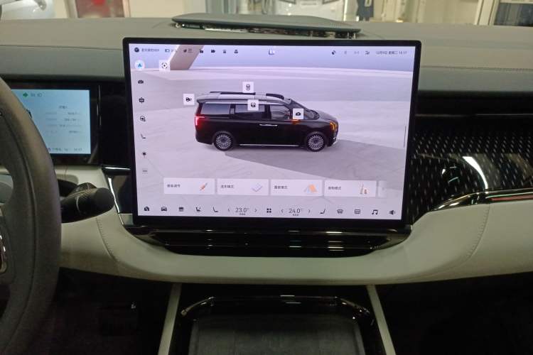 Used Zeekr 009 2024 7-Seater Walk-Through Version Four-Wheel Drive 108 kWh