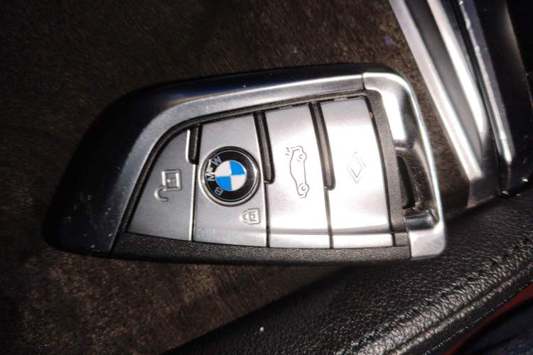 Used BMW 5 Series 2018 Facelifted 530Li xDrive M Sport Package
