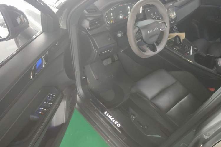 Used Lynk & Co 01 EM-P 2021 1.5TD PHEV Halo