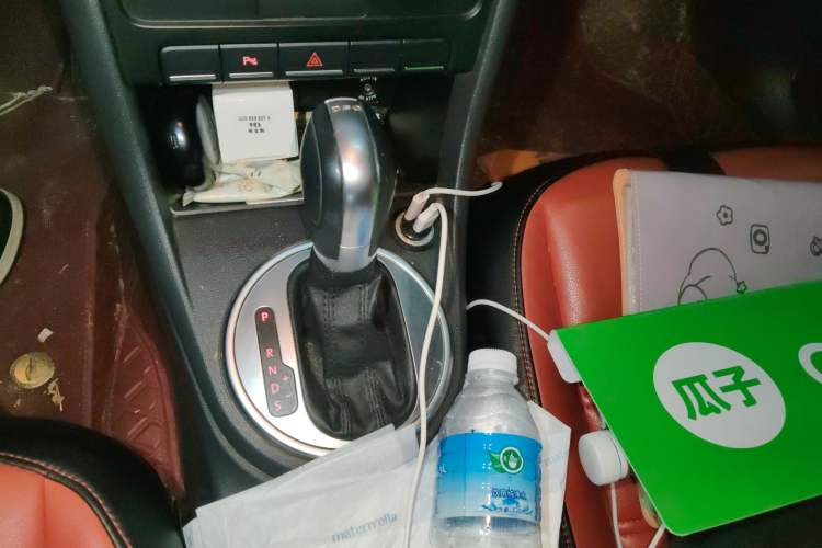 Used Volkswagen Beetle 2015 180TSI model
