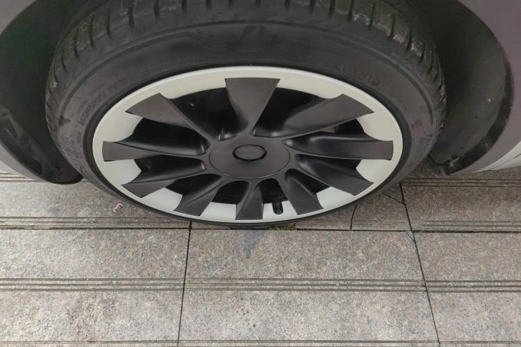 Used Tesla Model Y 2022 Revised Version Long-Range All-Wheel Drive
