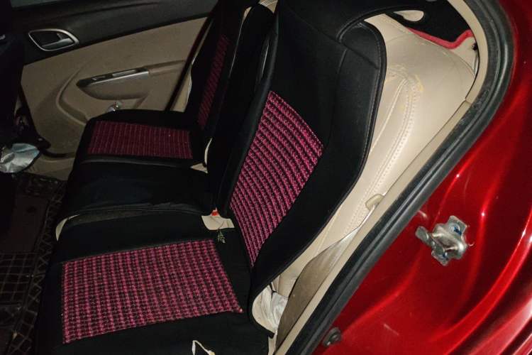 Used Baojun 630 2014 1.5L manual standard version
