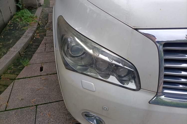 Used Infiniti QX80 2013 5.6L 4WD Right Front Headlight