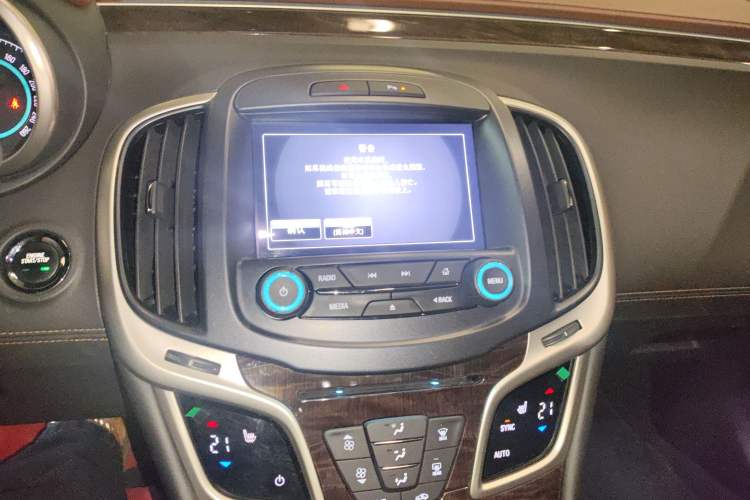 Used Buick LaCrosse 2013 2.4L SIDI Leading Comfort Version
