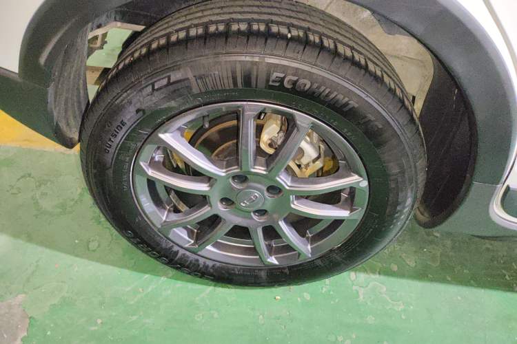 Used Geely Auto Vision X3 2021 PRO 1.5L CVT Deluxe Model