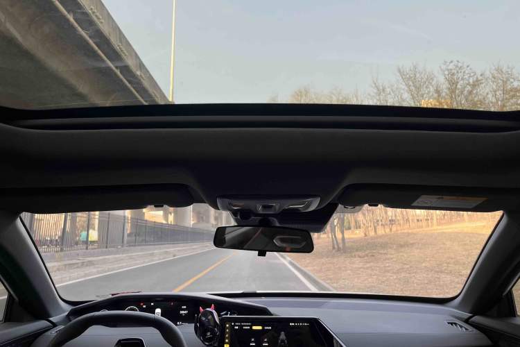 Used Changan UNI-V 2024 1.5T Prestige Edition
